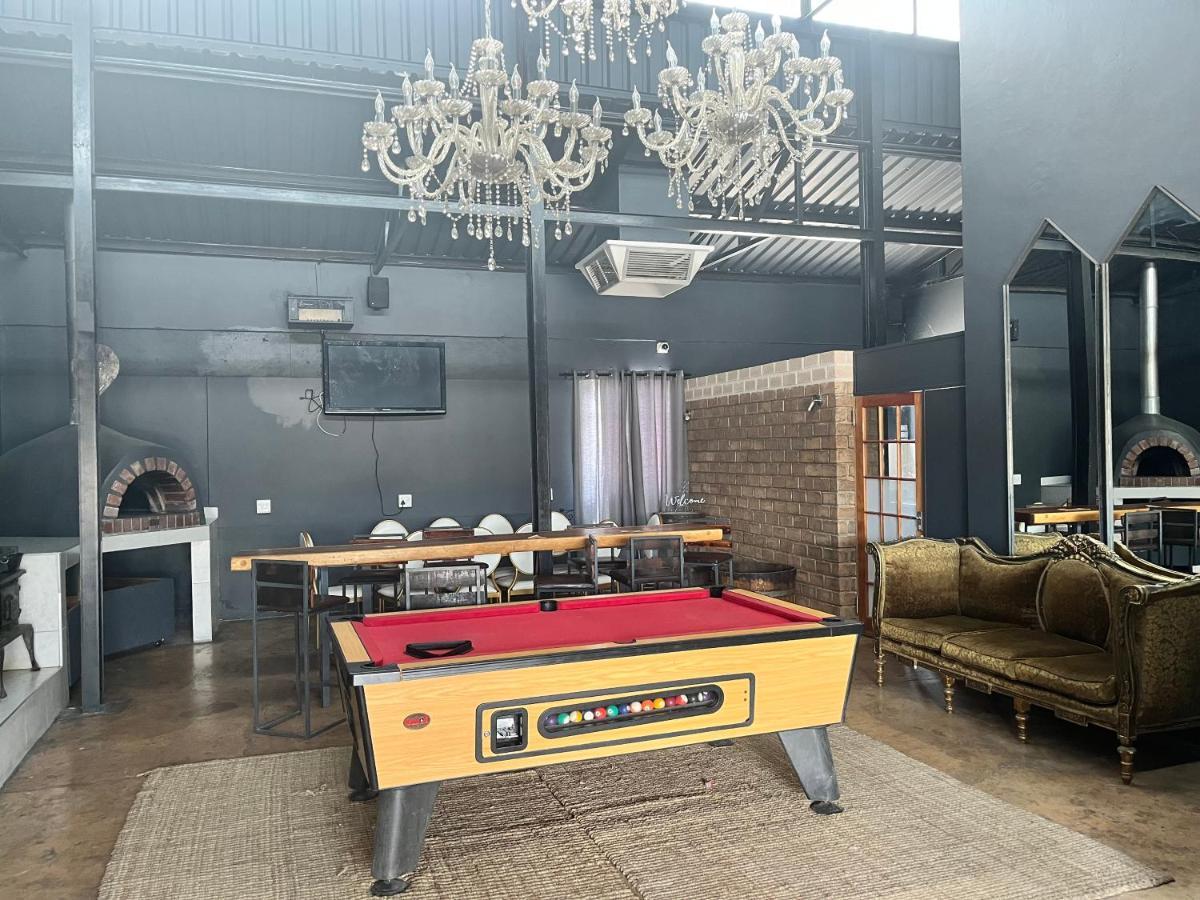 Conductor'S Inn Tsumeb Luaran gambar