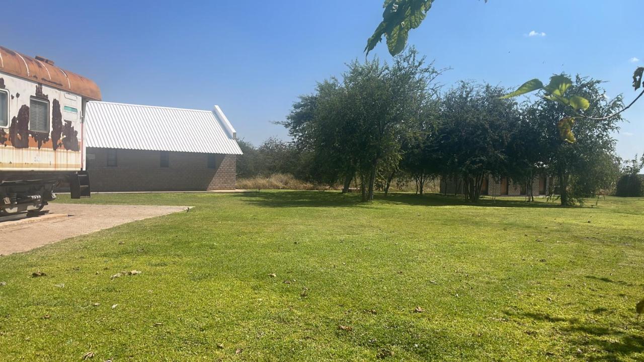 Conductor'S Inn Tsumeb Luaran gambar